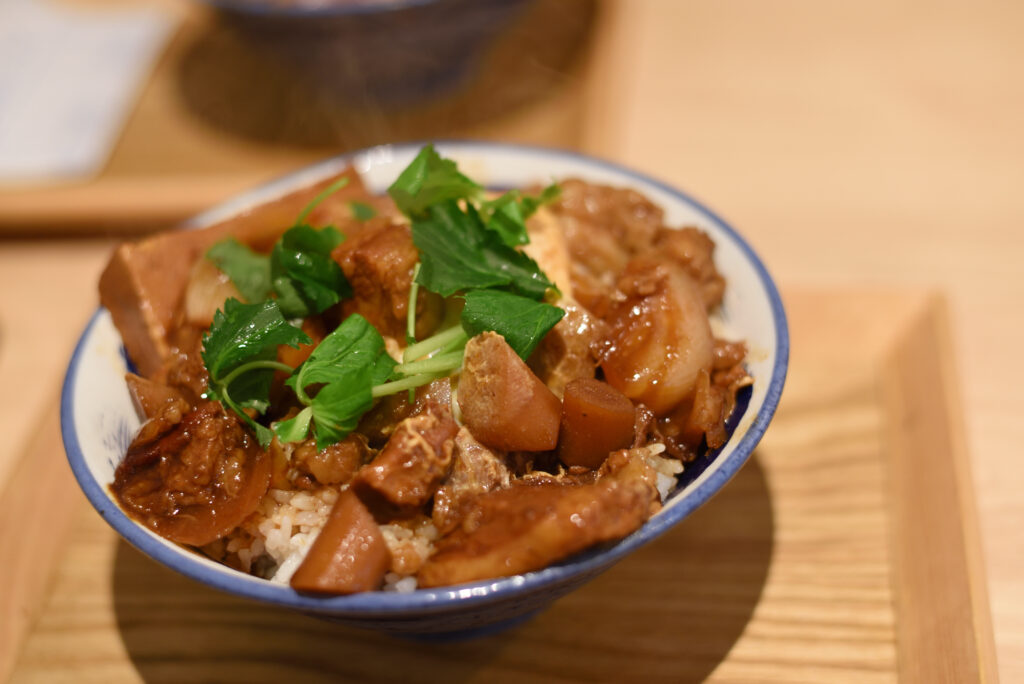 肉玉めし(ご飯大盛り)写真