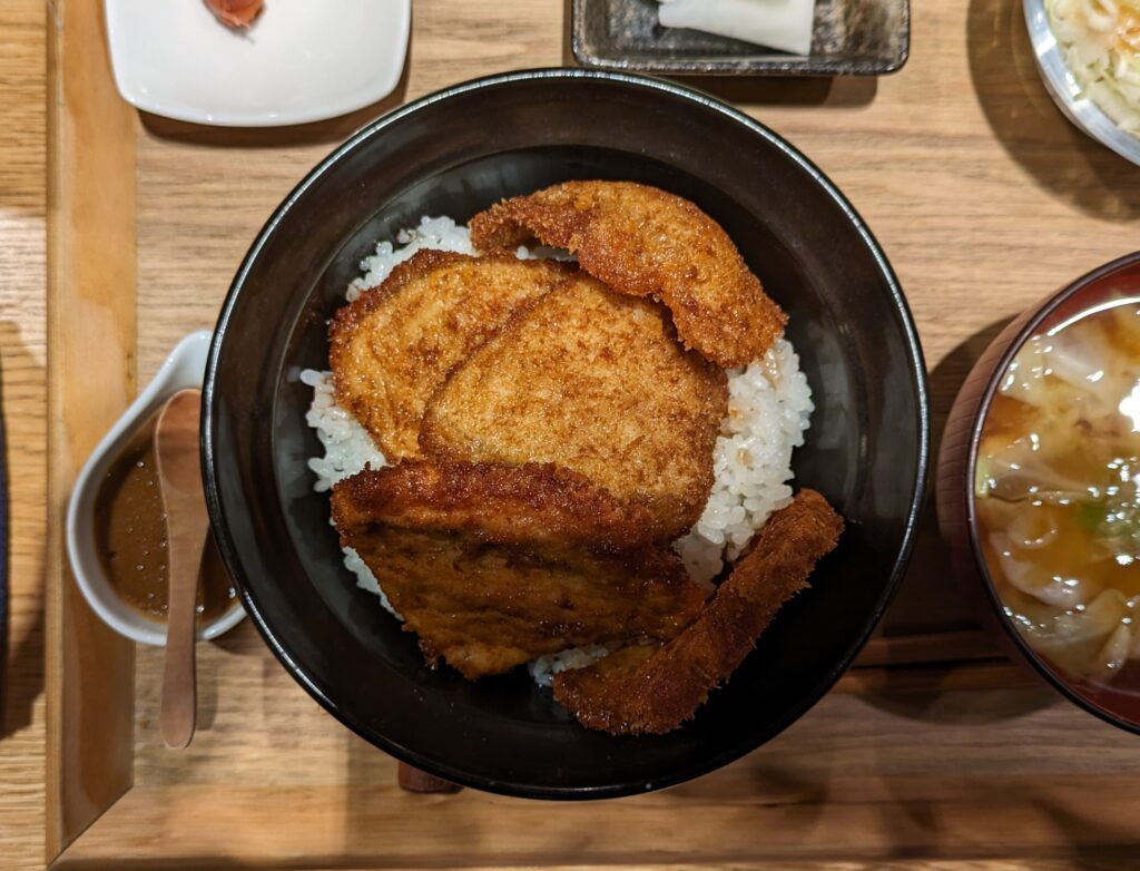 ワセカツ丼写真２